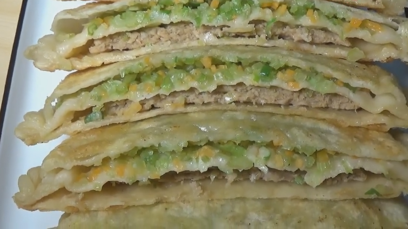 吃了这么多年的馅饼,这种特殊的做法还是第一次见,那叫一个香啊