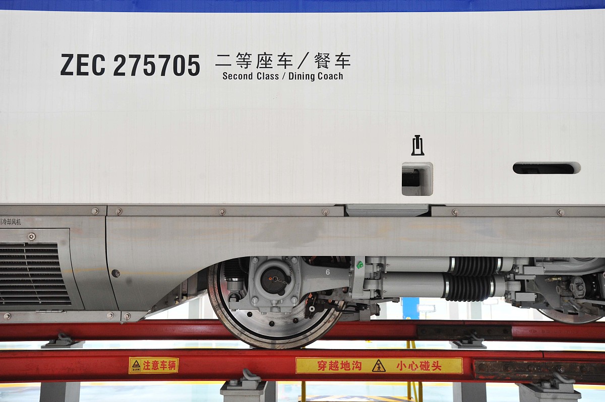 动车组车体结构及功能解析 - 详细介绍车头、车体、车尾组成