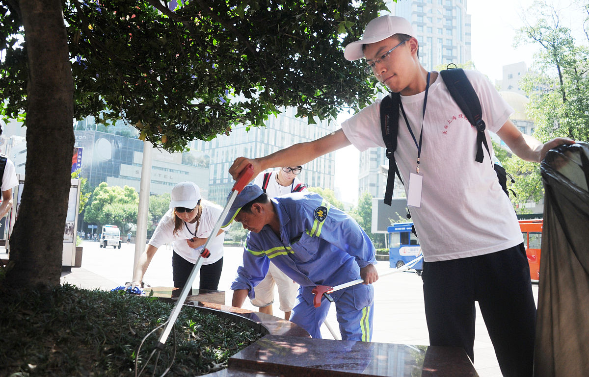 通过对上海市公共绿地建设事务中心、上海动物园、上海植物园、上海共青森林公园、上海古猗园、上海市园林科学规划研究院、上海市绿化管理指导站、上海市绿化和市容林业工程安全质量监督管理站、上海市林业总站、上海市崇明东滩自然保护区管理事务中心、上海市野生动植物和自然保护地研究中心、上海滨江森林公园、上海辰山植物园 、上海市环境学校、上海市绿化和市容管理局老干部活动室、上海市公园管理事务中心、上海市市容景观事