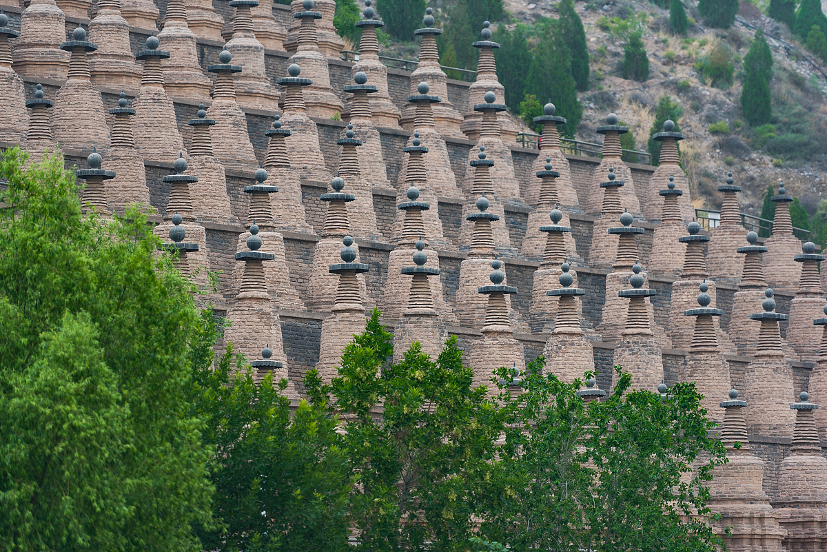 100字爱国七绝诗：回忆党史，激荡爱国情