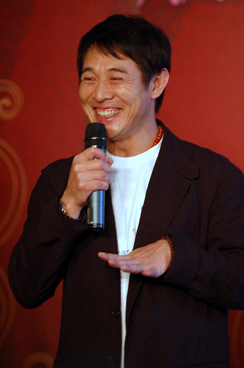 2008年6月30日,北京,中华小姐环球大赛与李连杰壹基金关爱计划启动仪