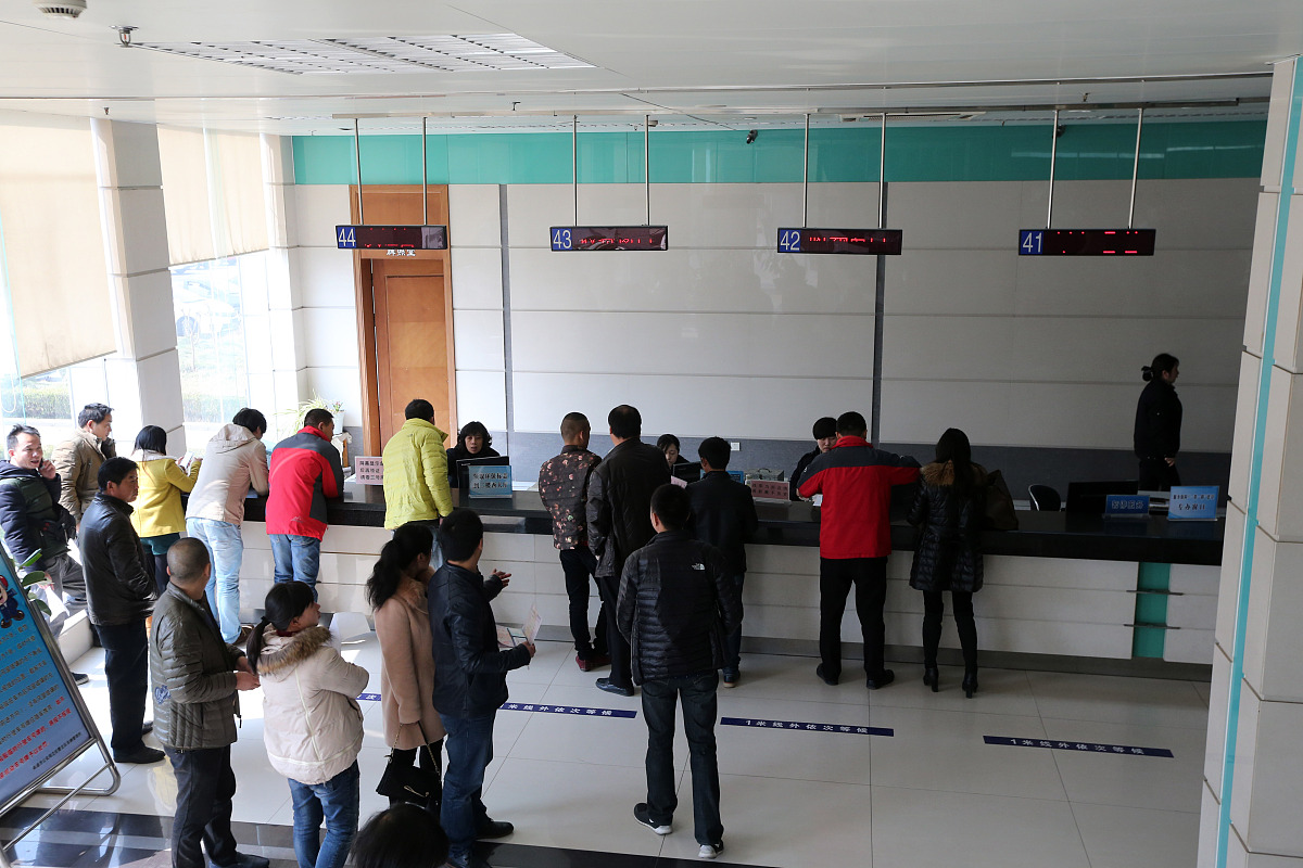 今天去苏州上汽车车牌请问一次提供多少个牌选？车管所会提供多少个车牌号