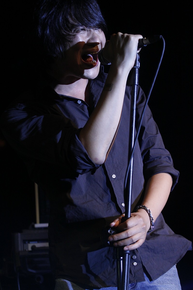 2011年7月31日,北京,由某牌子啤酒主办的"虎啤跨艺界乐队龙虎榜"第二