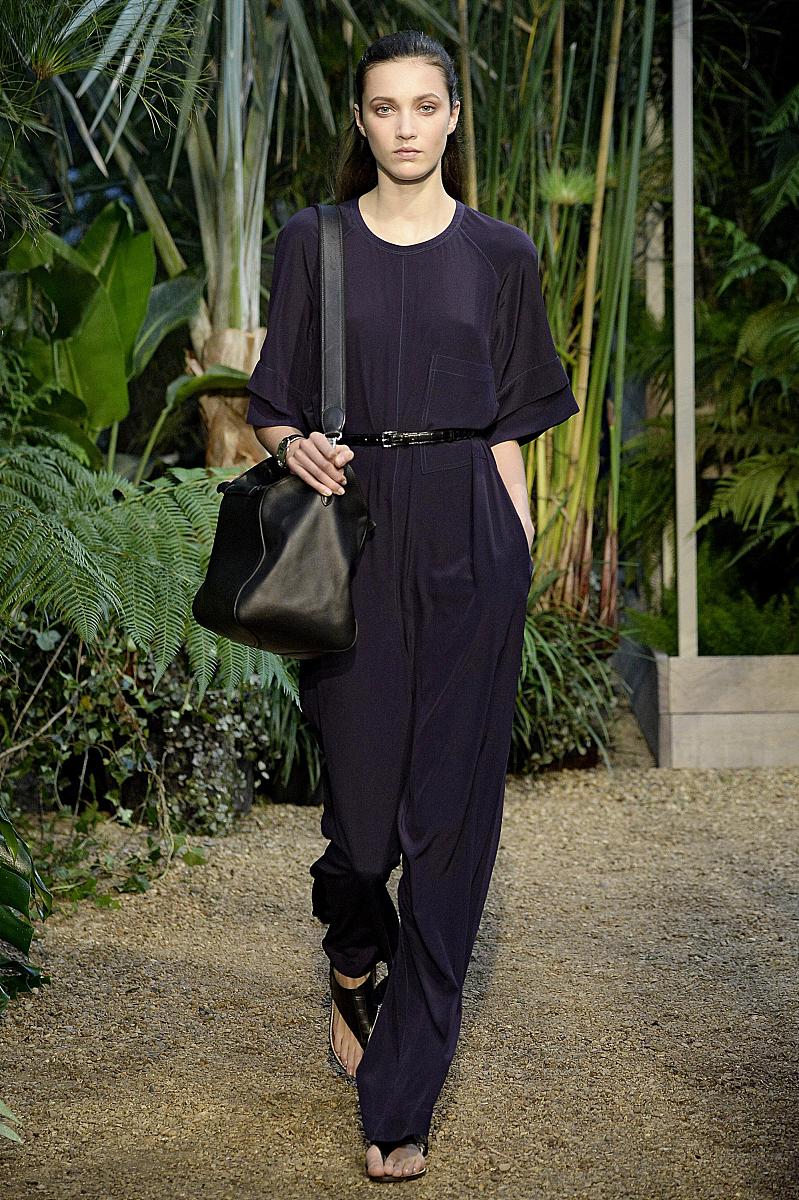 Mei Ling's Fashion: Empowering Women Over 40 with Style and Confidence