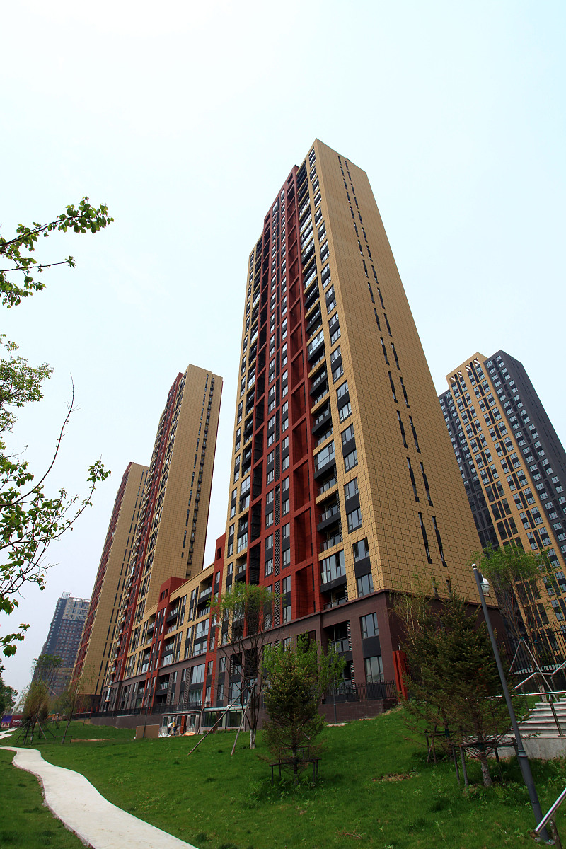 青海浩宇房地产置业顾问实习报告：工作内容深度解析