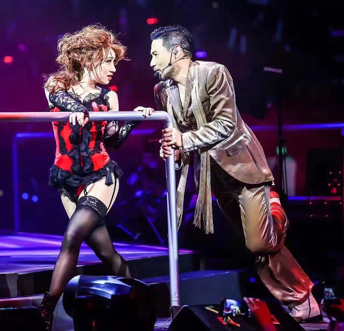 10条回复：2280元只配坐看台？只是因为张学友开唱？