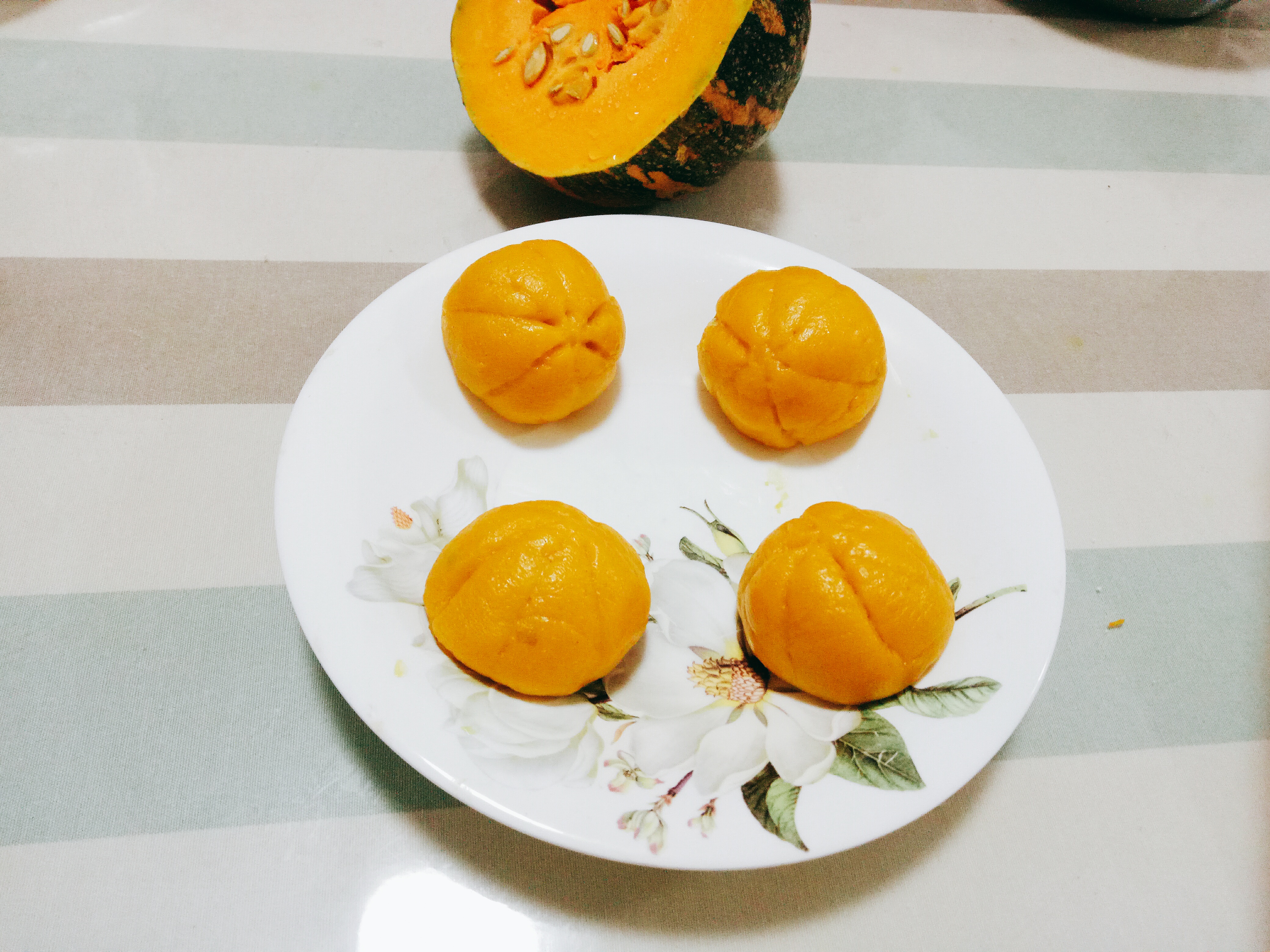 3分钟教你做南瓜糯米包,一出锅孩子们抢破头