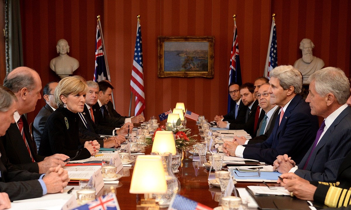 扩写本次小组会议再次检查了该生的论文框架框架已经没有明显问题让学生按照框架写论文并且提前指出一些写论文过程中可能遇到的问题。