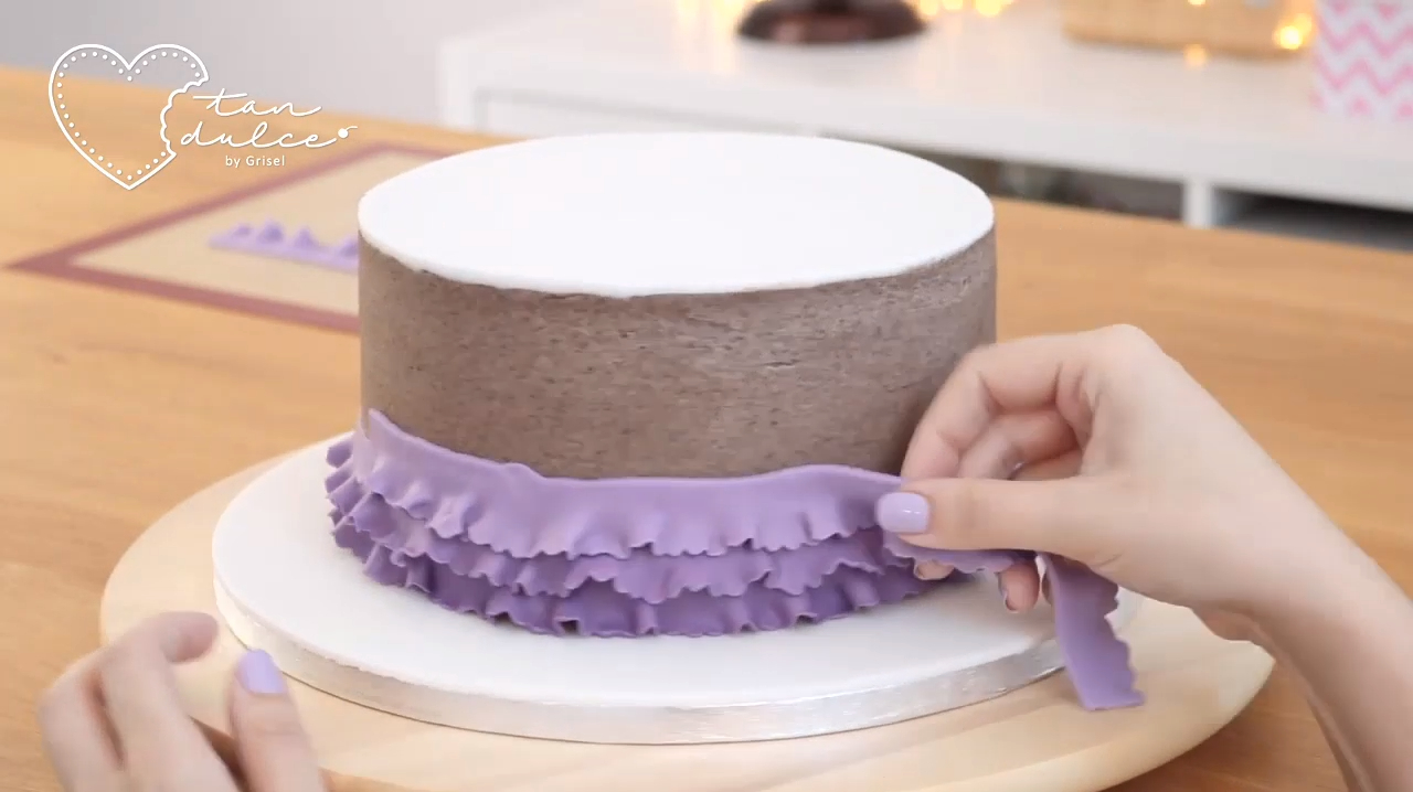 国外牛人做了个小熊蛋糕,最后完成时,都不忍心吃了!