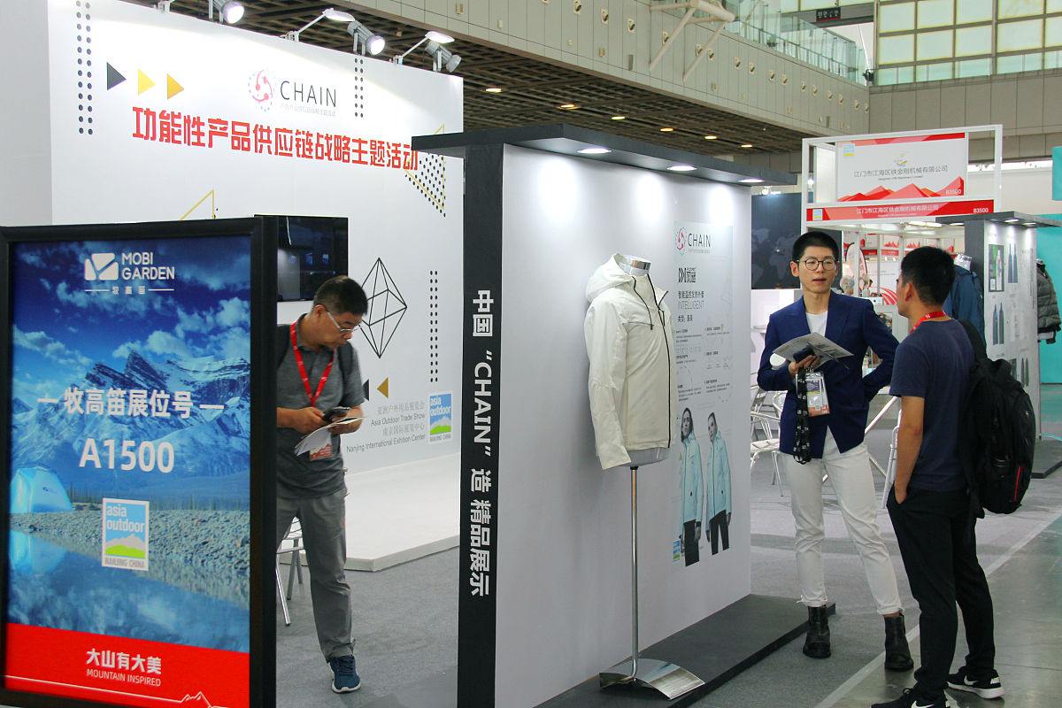 以参观观众为用户群体列一个关于2023成都建博会怎么参加的文章大纲要与主题相关性高符合SEO优化标准