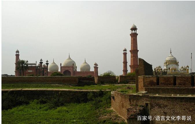 印度、巴基斯坦、孟加拉使用什么语言?