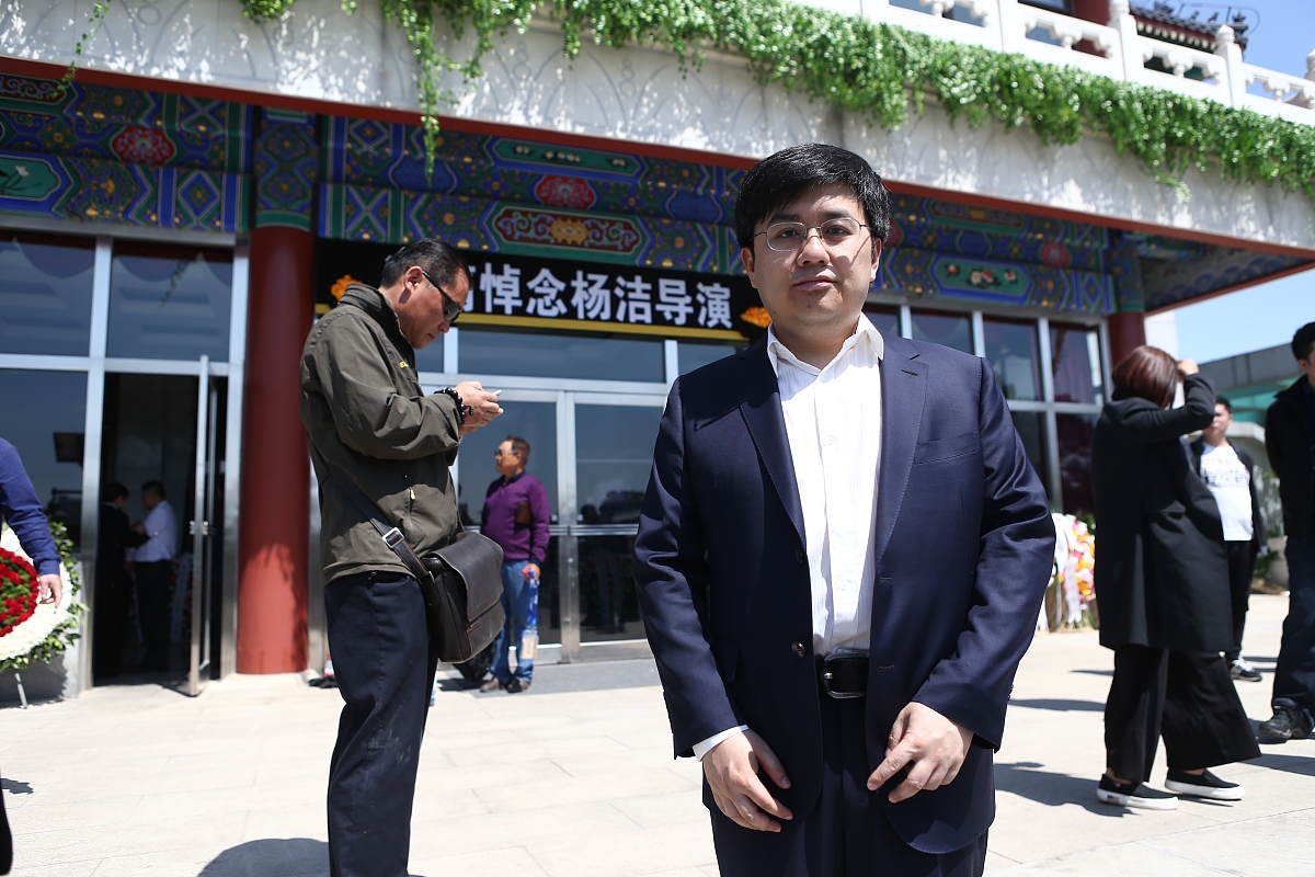 中国神话故事中的哪吒和红孩儿是什么关系？
