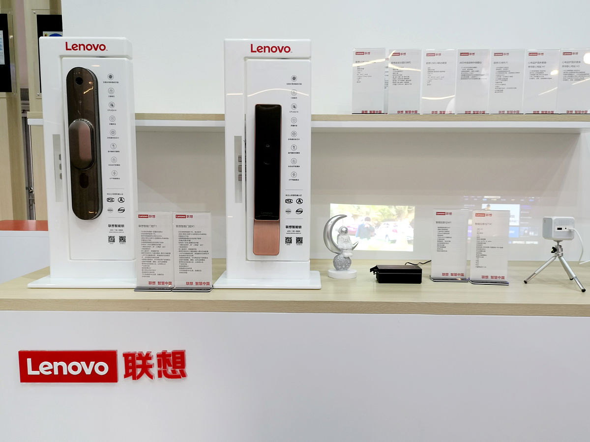筹办某高校的毕业设计展作为项目经理你负责展览设计部分请写出具体的成本控制计划
