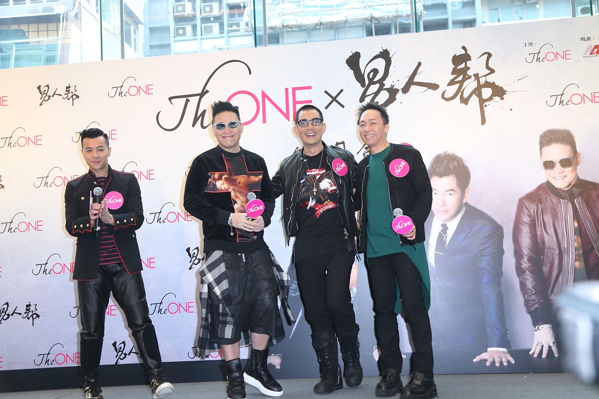 2015年10月25日,香港,组合男人帮一同出席签唱会.黄家强 任贤齐 苏永