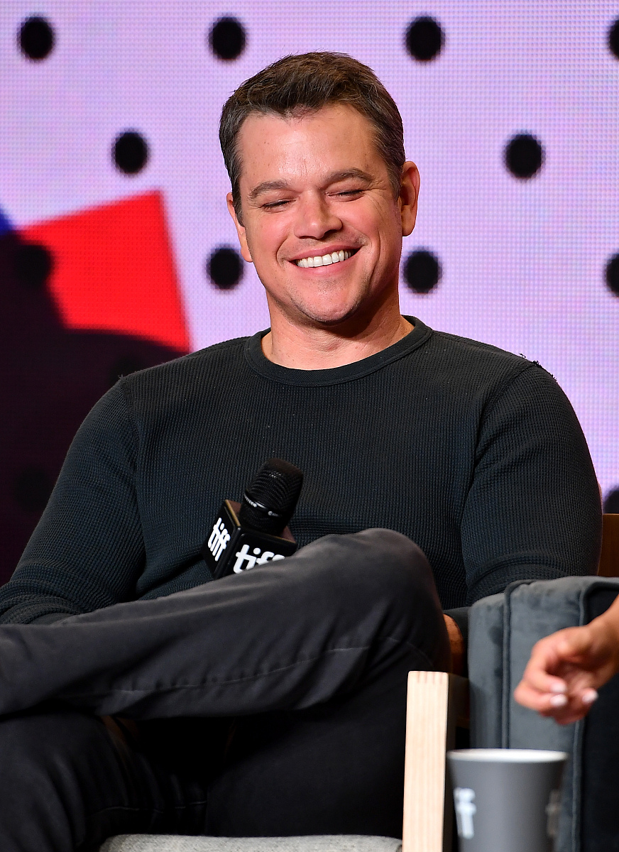 《火星救援》中男主在火星上种了什么植物