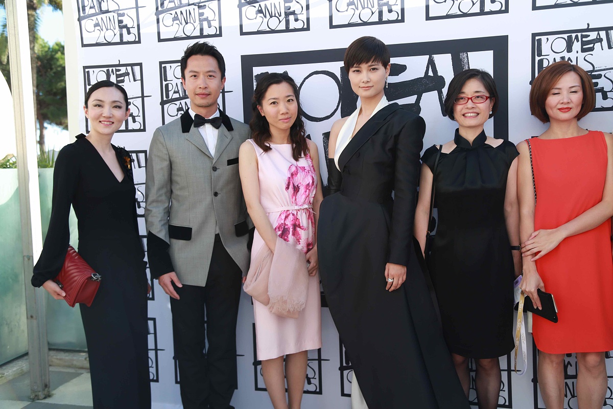 第68届戛纳国际<strong>电影</strong>节,李宇春准备亮相上电影《小王子》戛纳首映禾汉