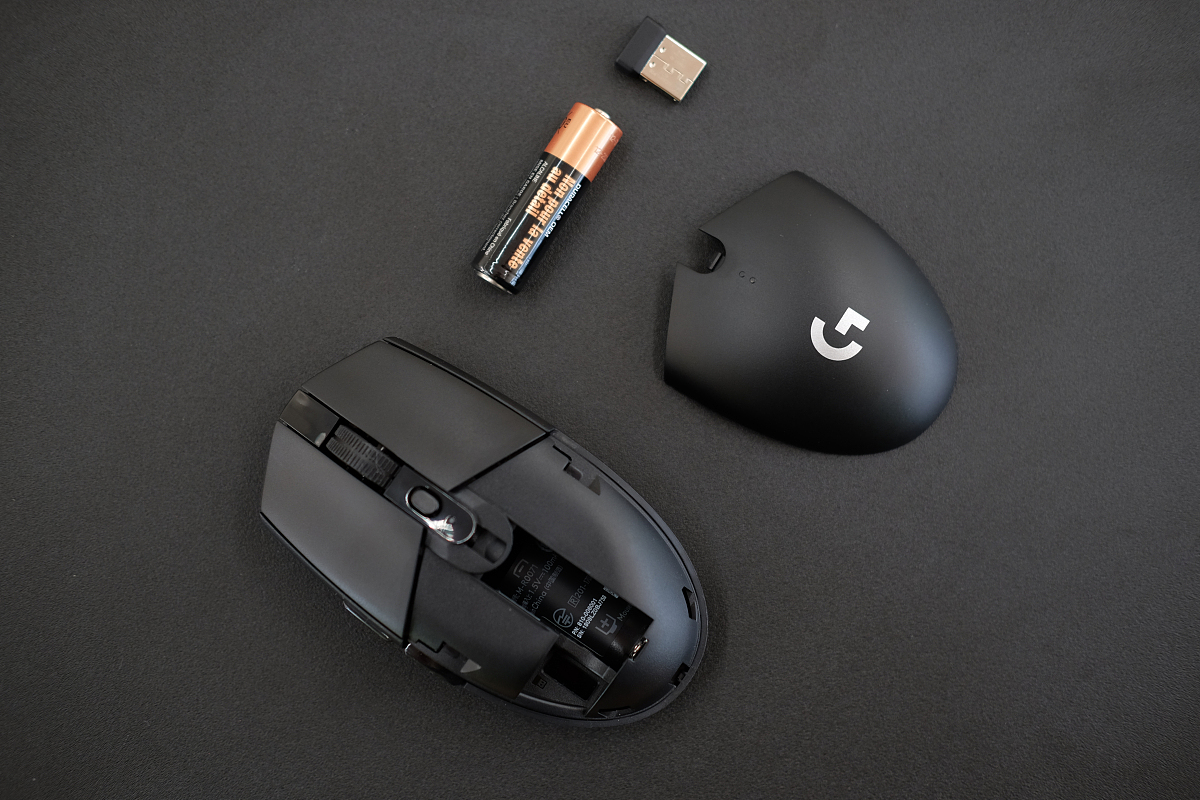 罗技鼠标LUA程序：数字键位控制鼠标移动