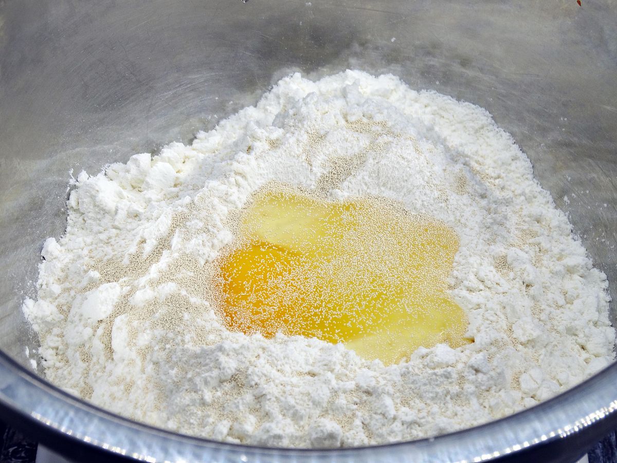 小麦粉炒香的美味秘密：香味、口感、营养、用途全解析