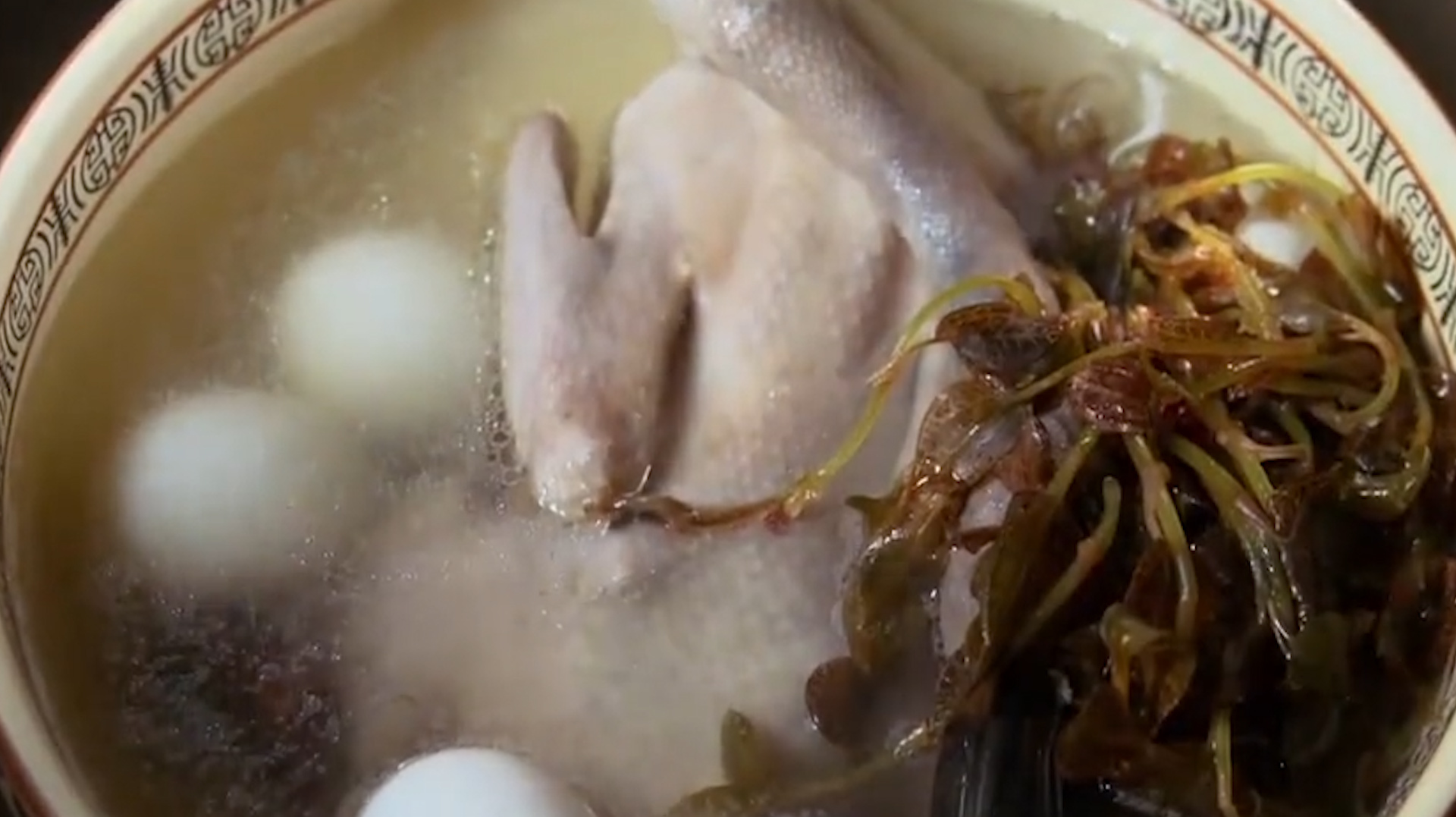 白鹭鸭被誉为“鸭类中的国粹”,曾是进贡给皇室的贡品