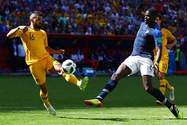 乌龙世界杯是指在所有的世界杯中,打进乌龙球