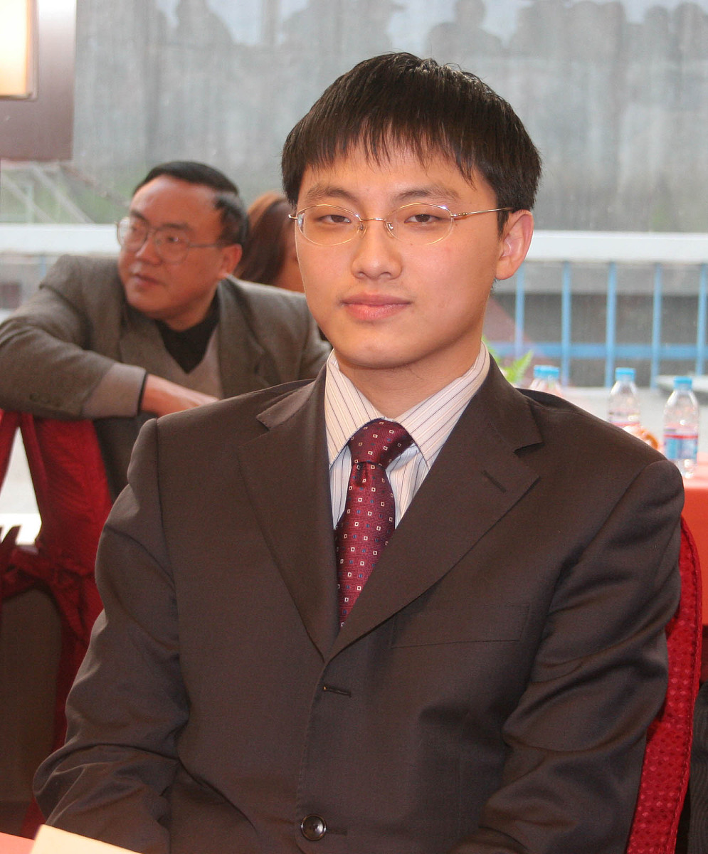2006年1月25日,上海移动通信围棋队庆功会,在黄浦江的"全球通号"豪华