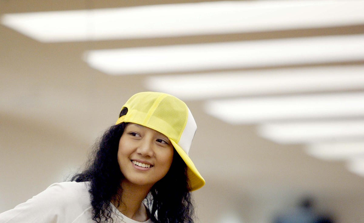 女生学校压力大？教你如何帮助她应对PPT、范文和展示！