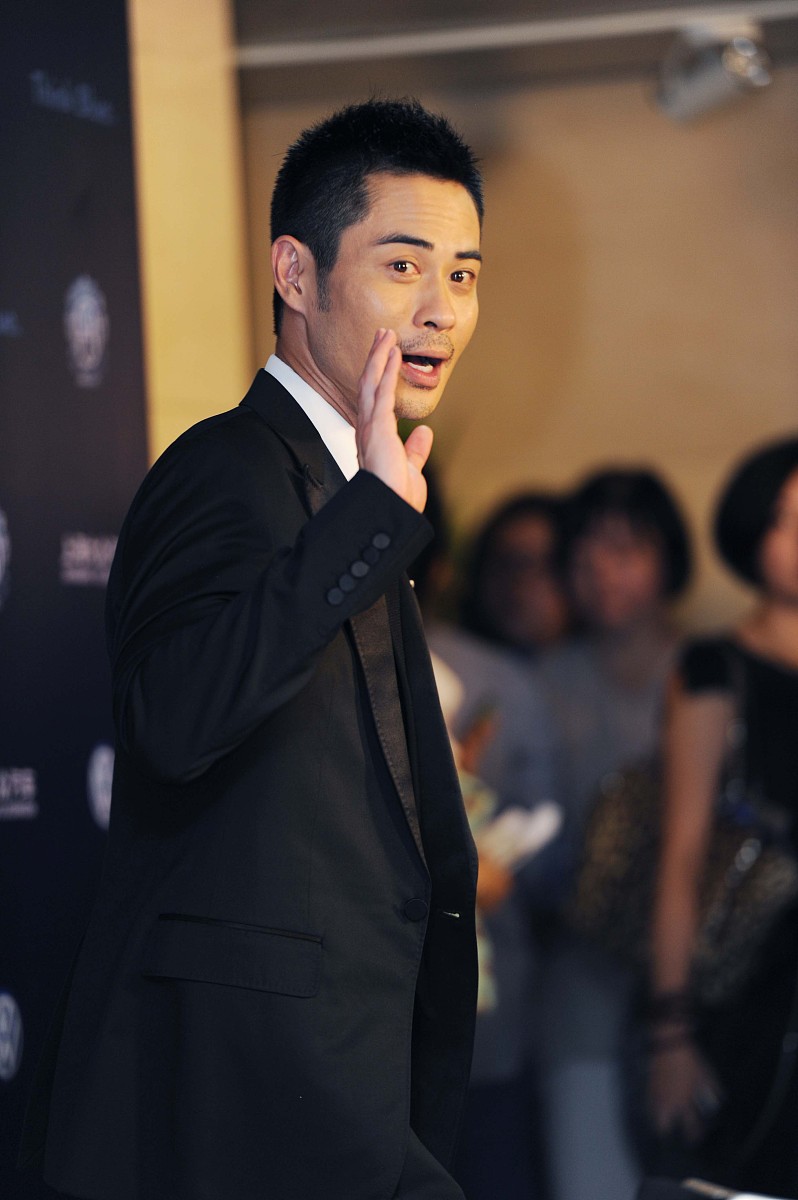 请帮我拟写一份企业工人工作满意程度调查报告500字