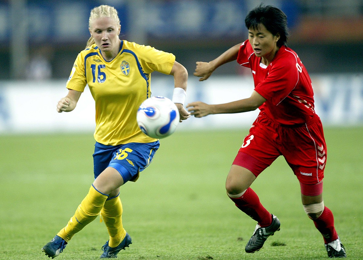 2007年9月18日,天津,女足世界杯b组小组赛,朝鲜国家女子足球队对阵瑞