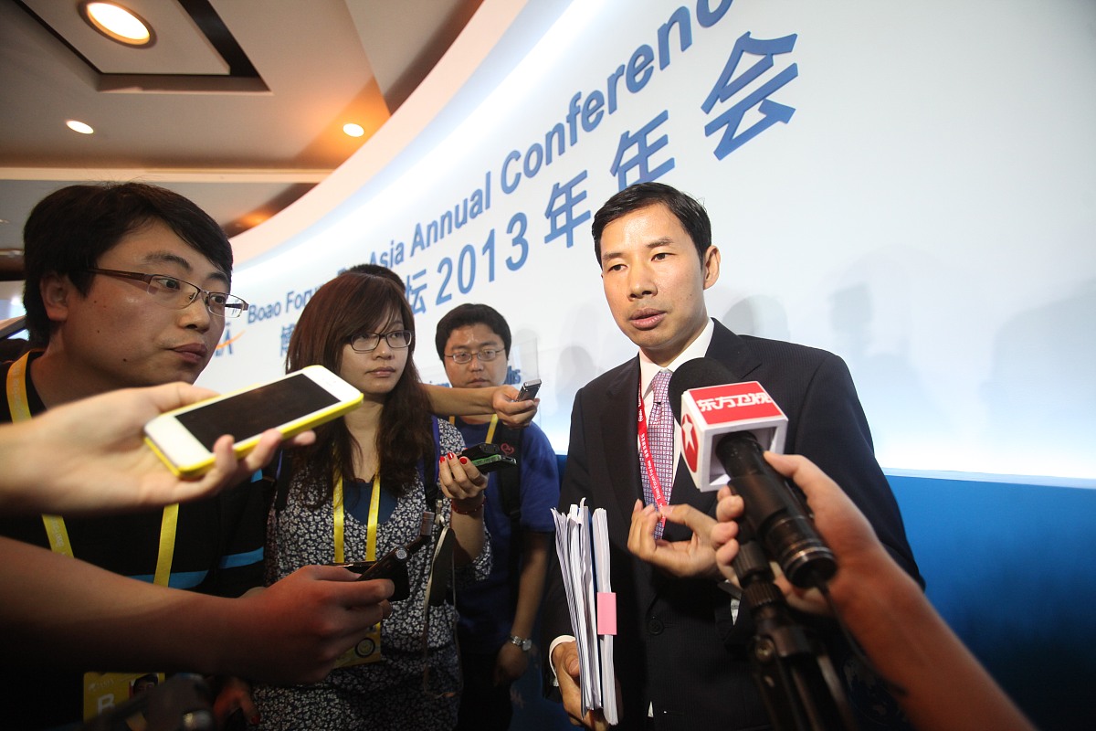 生成一个人力资源类的专业实践报告