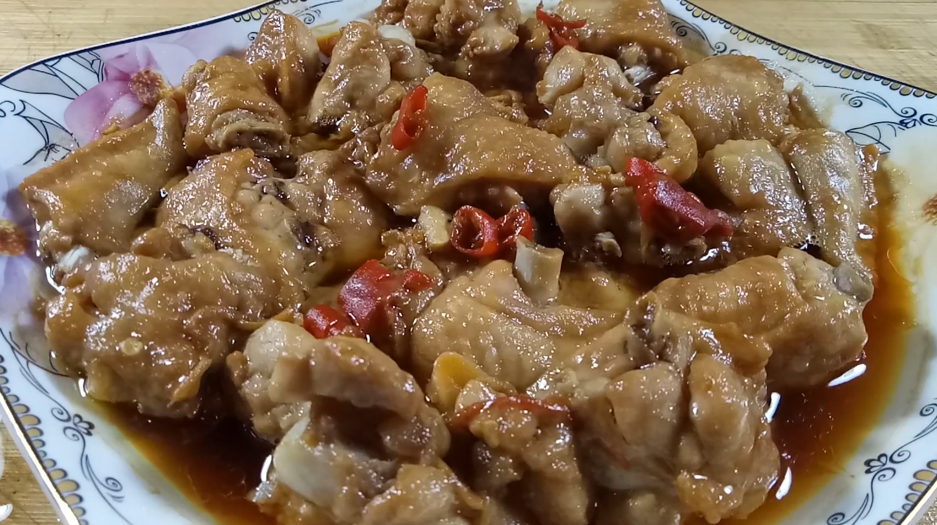 鸡翅换个做法,不煎不炸,简单一做,嫩滑好吃!