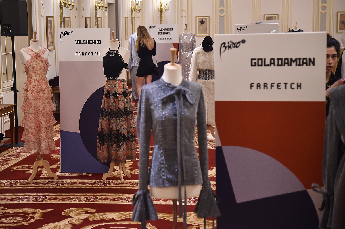 哈吉斯衣服是什么档次。