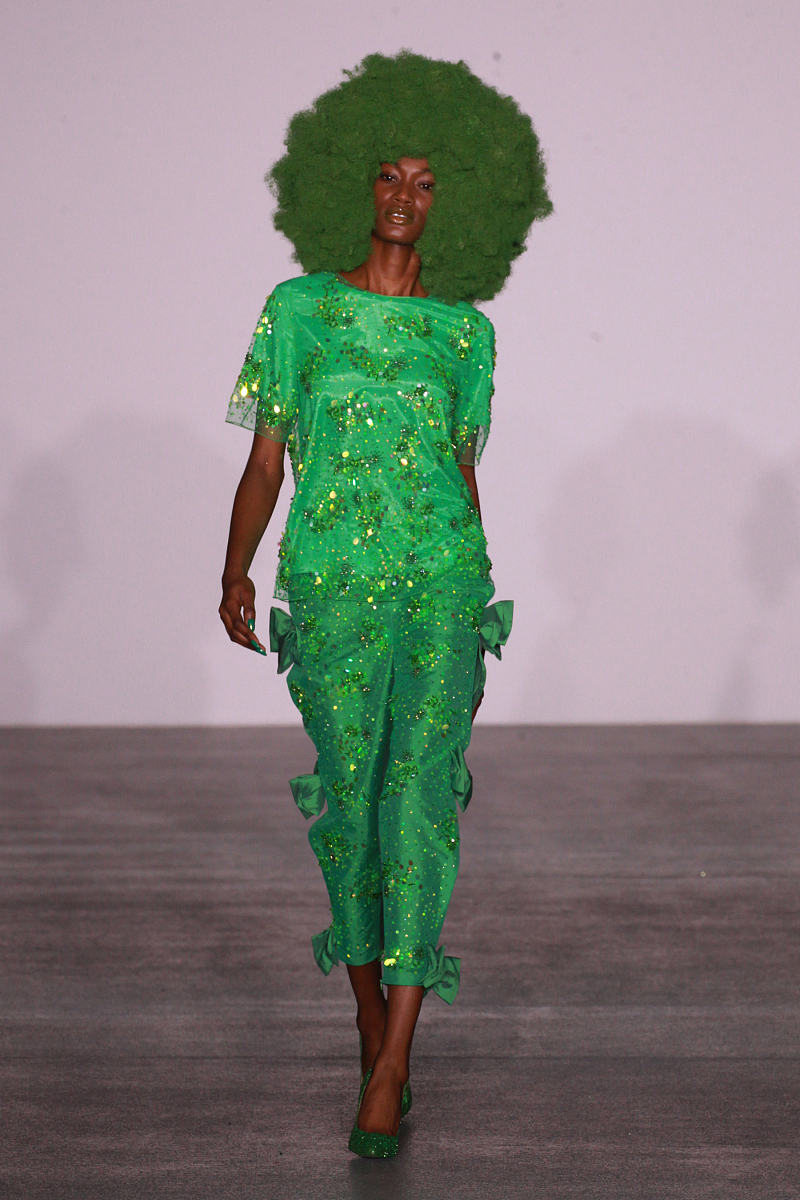 环保服装成市场新宠：绿色时尚的主流趋势