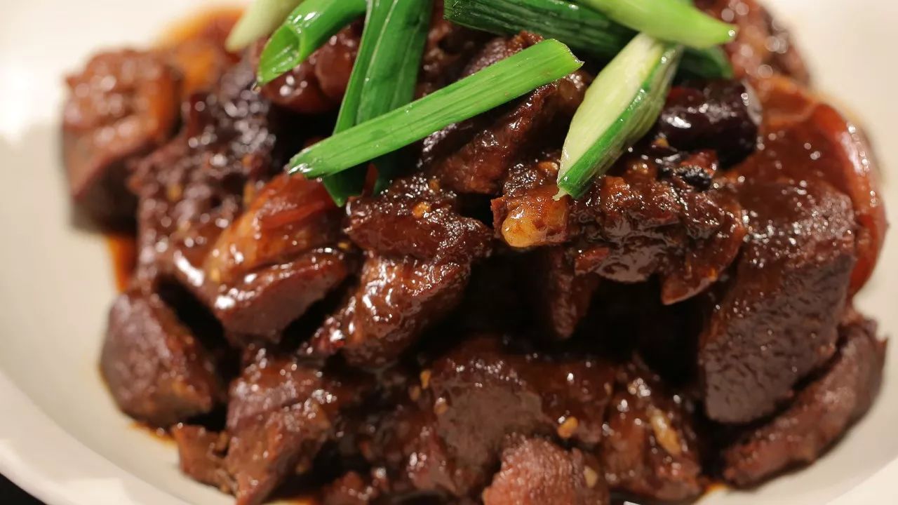 红烧羊肉不膻又滋补,大厨有绝招!