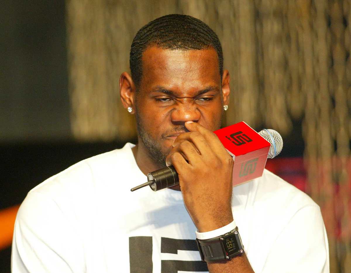 2018年NBA常规赛勒布朗·詹姆斯数据分析：得分王、篮板怪兽、助攻大师