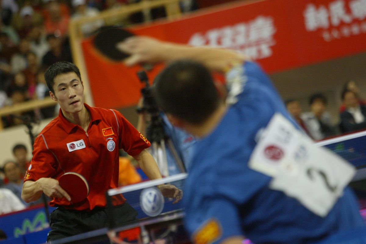 中国乒乓球历史上最伟大的球员是谁？