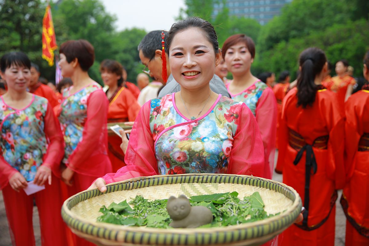 迎夏跑山  共品民俗 2017年杭州拱墅区第六届半山立夏节让老底子习俗