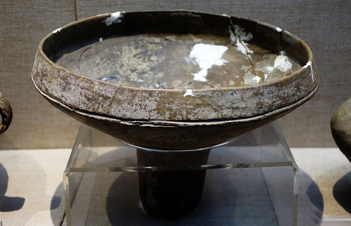 ***_***漏斗,新石器时代,庙子沟文化,距今5800-5000年,察哈尔右翼前旗