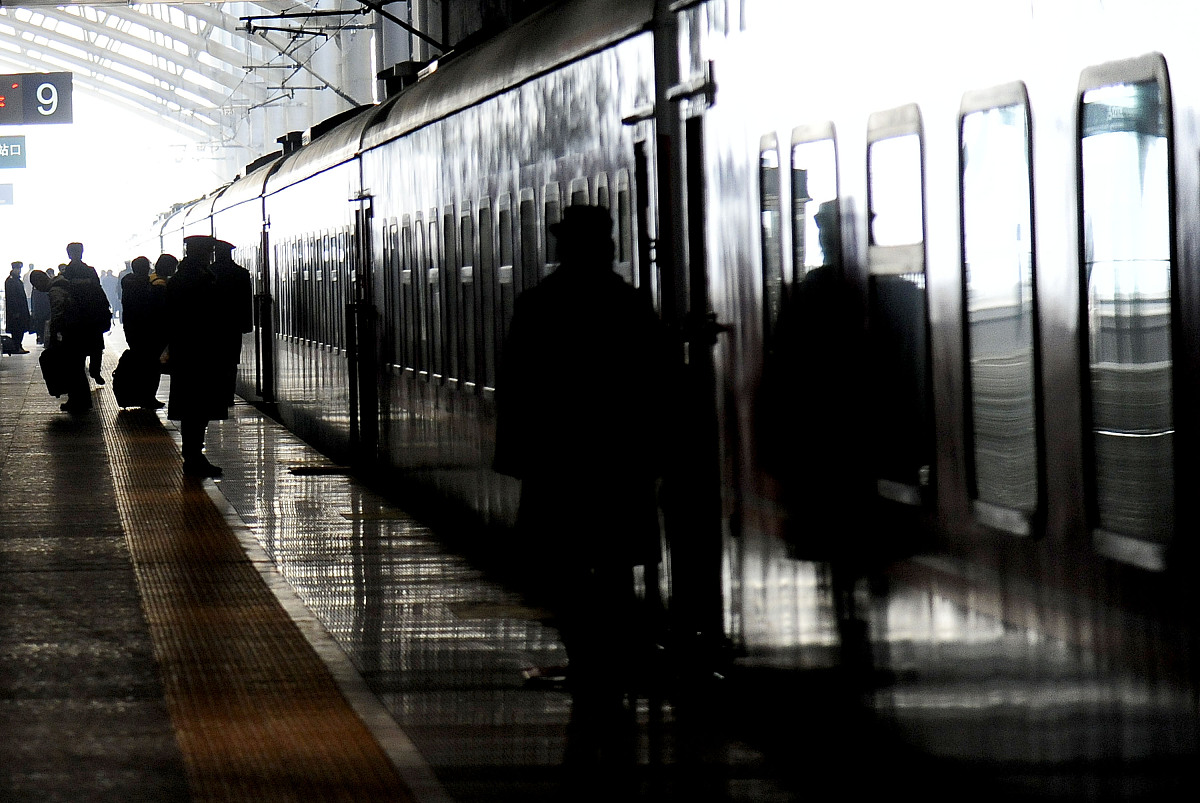 西安铁路学校热门专业推荐：通信、信号、电气化、运输管理