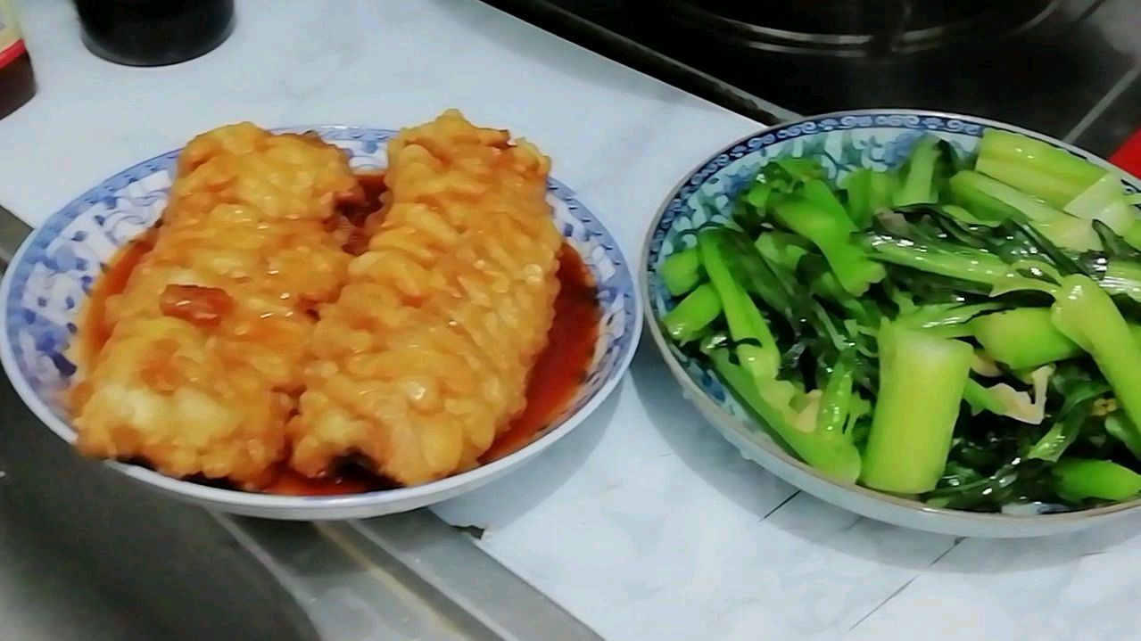 大龄宝妈:一条草鱼做一汤一炸一蒸一炖,可以尝试多种味道
