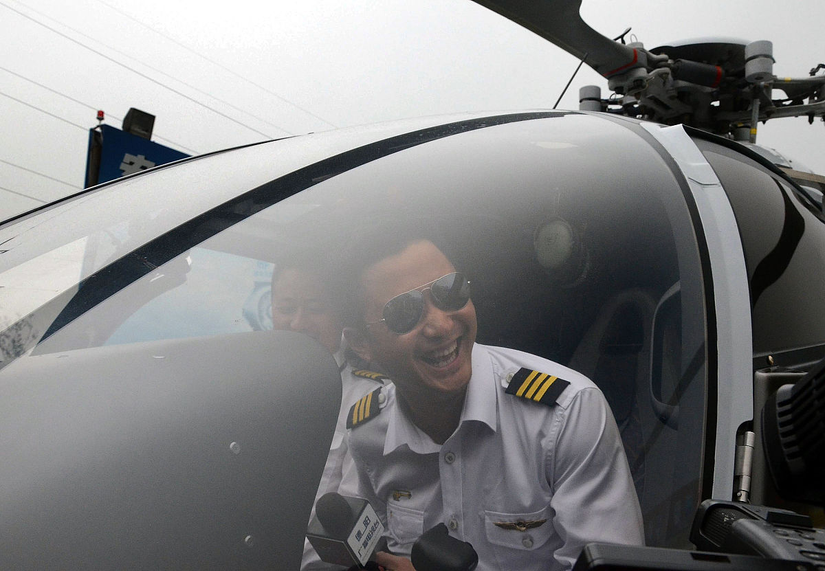 直升机飞行员专业怎么样