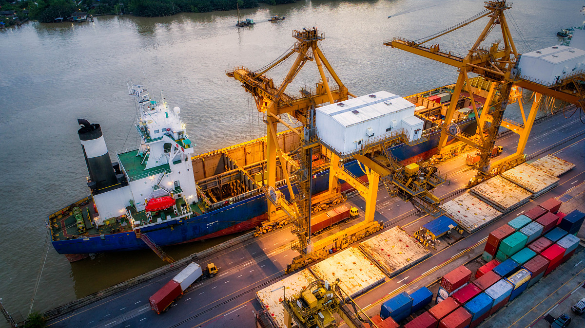 Caked Cargo Condition: Assessing Impurities and Quality