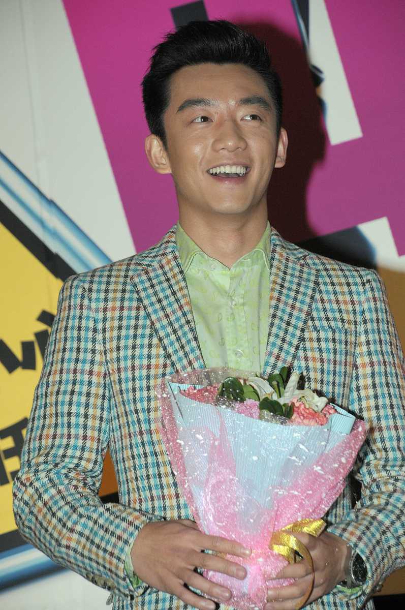 2014年01月22日,上海,电影《前任攻略》举行影院宣传活动..***_***郑