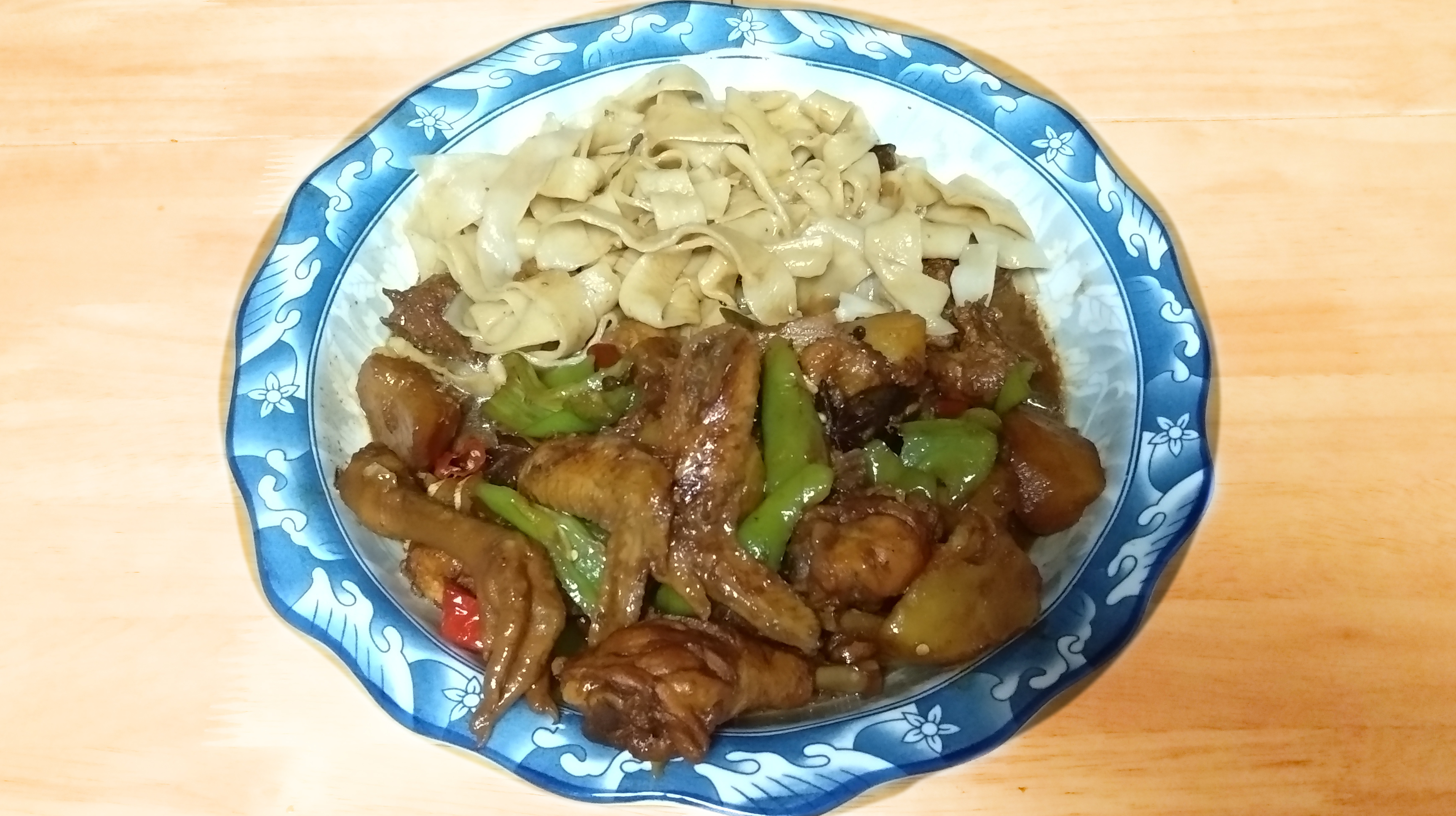 教你一种大盘鸡拌面好吃的做法,又香又解馋,收藏一下吧