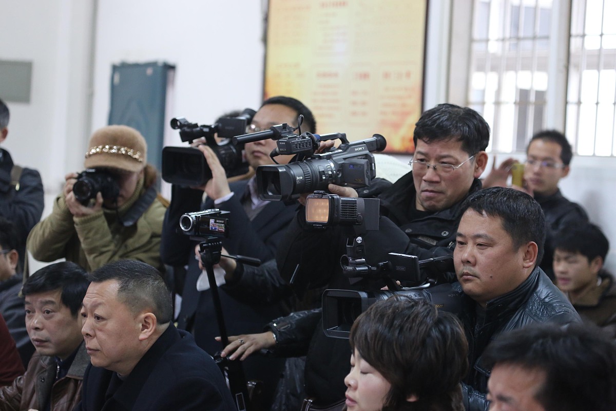 亲子关系如何影响青少年人格、行为和心理健康？