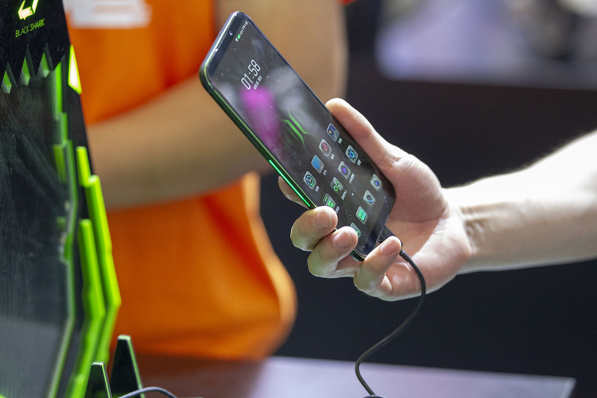 游戏指套和手机肩键的用户痛点、期待和解决方案