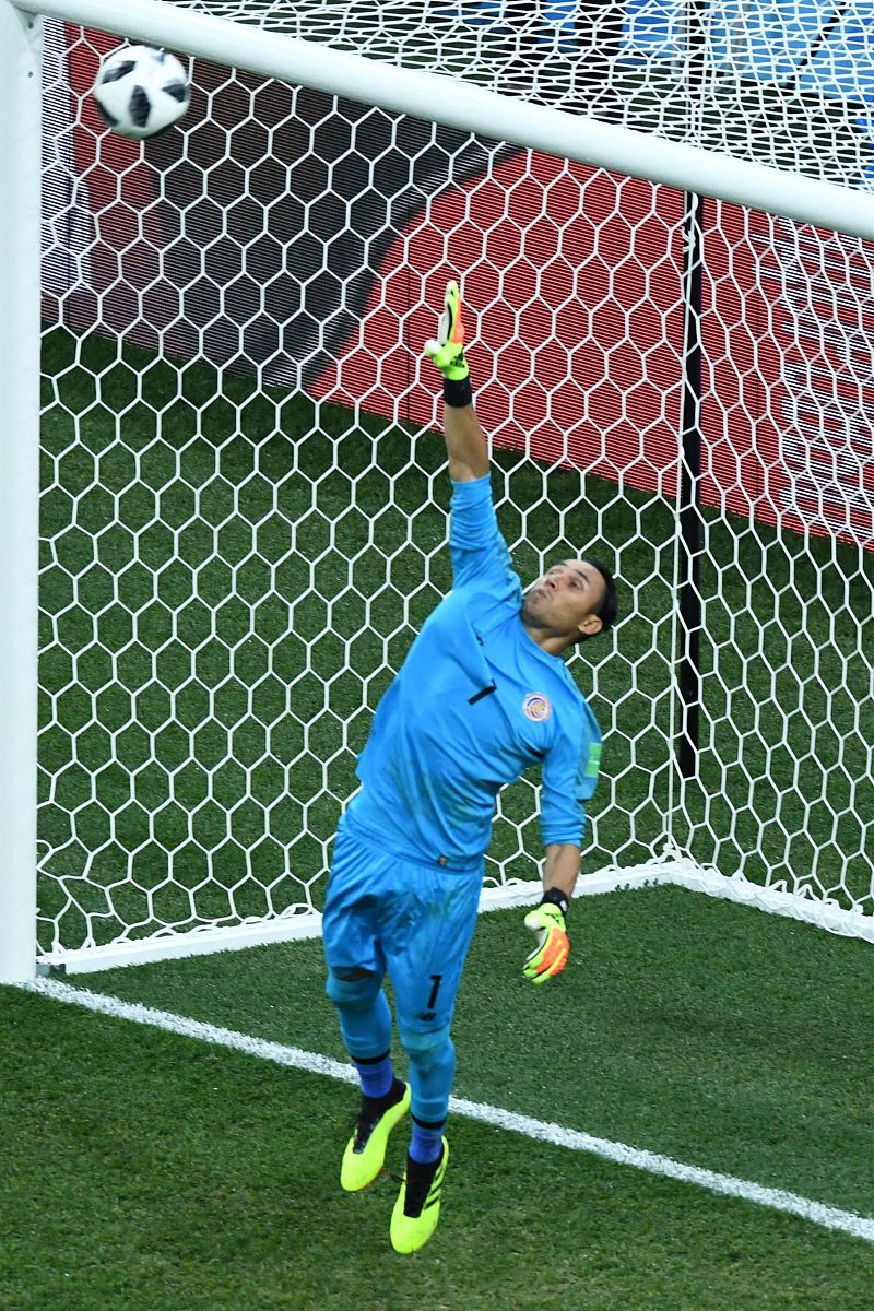2018俄罗斯世界杯:门将扑点乌龙 哥斯达黎加补时扳平2-2瑞士