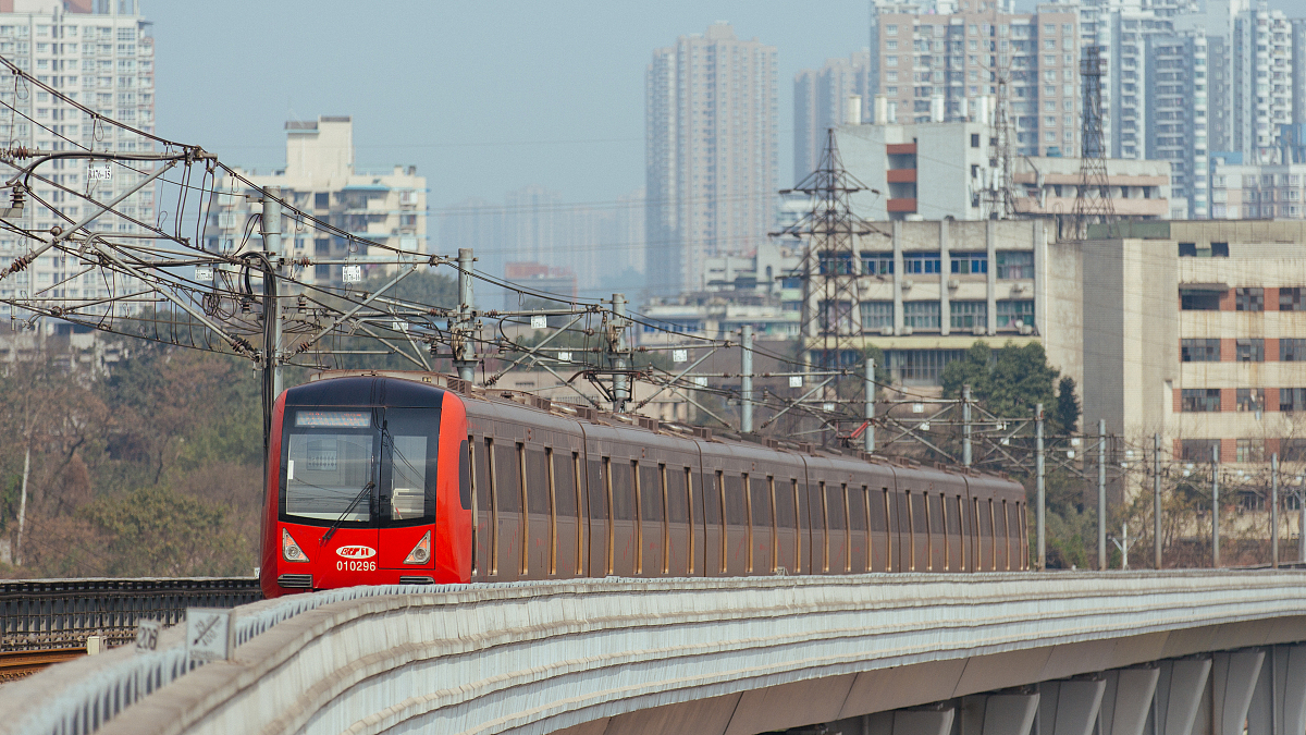 重庆轻轨学校2021年招生要求：详解招生条件和培养目标