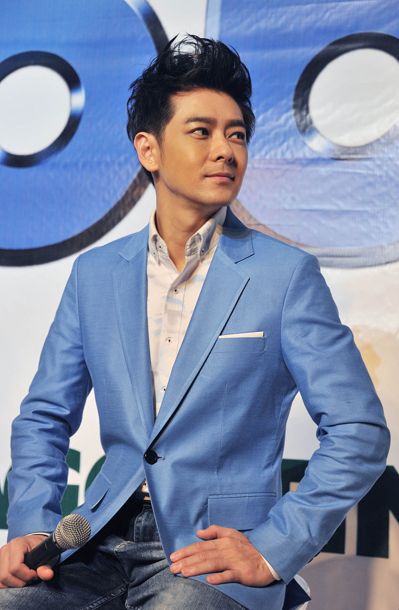 别人给我发的会话文件我打开看过怎么过几天再打开显示已删除我没有删除呀是不是对方删除了？｜找回吗？可以在自己手机上恢复吗？