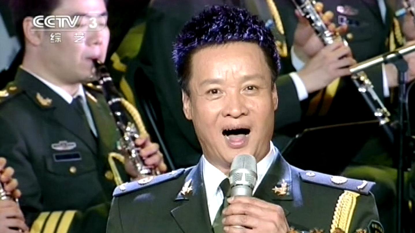 [图]阎维文一首《忠诚之歌》旋律雄壮激昂,唱出人民军队的忠诚之心!
