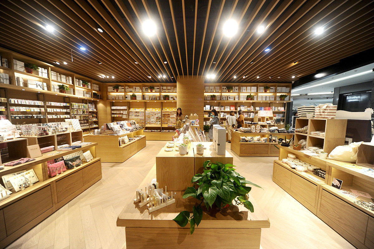 ***_***2017年11月21日,江苏南京,世界最美书店g-takaya入驻南京金鹰